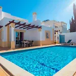 Azzurra - Piscina E Ping Pong Em فيلة البوفيرا