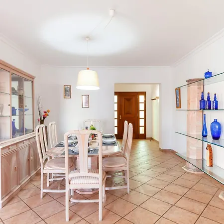 Azzurra By Algarve Vacation Villa Albufeira